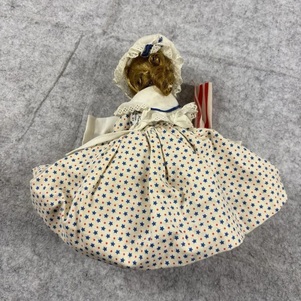 Vintage 1970s Madame Alexander Doll - Americana / Storybook - Betsy Ross 431 8
